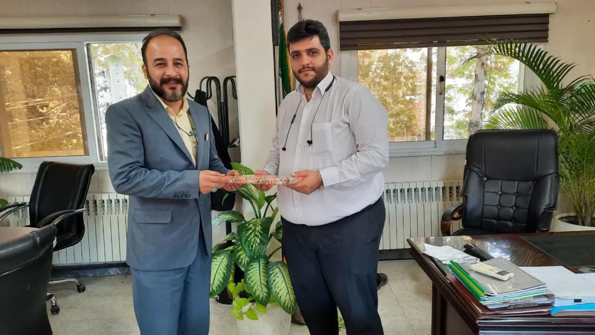 1402 07 18خبر1 - تقدیر رییس اداره فرهنگ وارشاد از خدمات سازمان فضای سبزشهرداری آمل برای همراهی عنوان پایتخت کتاب ایران